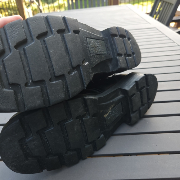 Doc Marten black leather oxfords - Picture 4 of 6